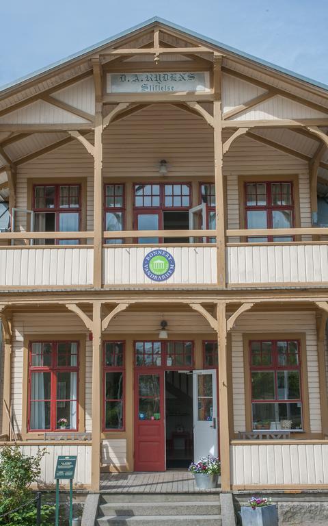 Hostel Brunnspark Och *